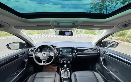 Volkswagen T-Roc I, 2022 год, 1 377 123 рублей, 13 фотография