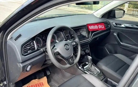 Volkswagen T-Roc I, 2022 год, 1 377 123 рублей, 12 фотография