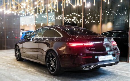 Mercedes-Benz E-Класс, 2019 год, 3 990 000 рублей, 6 фотография