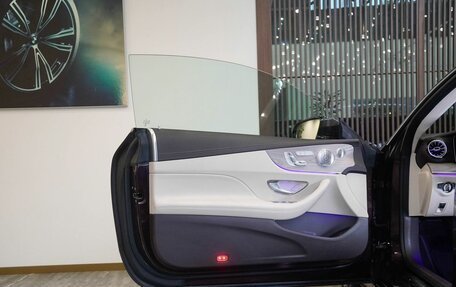 Mercedes-Benz E-Класс, 2019 год, 3 990 000 рублей, 9 фотография
