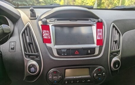 Hyundai ix35 I рестайлинг, 2011 год, 950 000 рублей, 10 фотография