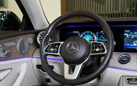 Mercedes-Benz E-Класс, 2019 год, 3 990 000 рублей, 16 фотография