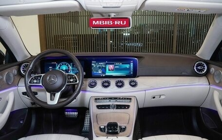 Mercedes-Benz E-Класс, 2019 год, 3 990 000 рублей, 15 фотография