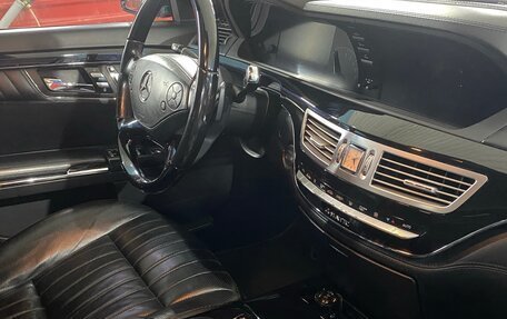 Mercedes-Benz S-Класс, 2010 год, 2 100 000 рублей, 9 фотография