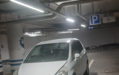 Honda Fit III, 2004 год, 360 000 рублей, 12 фотография