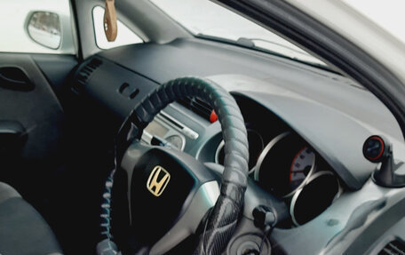 Honda Fit III, 2004 год, 360 000 рублей, 19 фотография