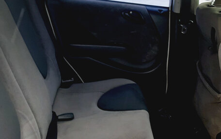 Honda Fit III, 2004 год, 360 000 рублей, 21 фотография