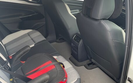 Volkswagen ID.4, 2022 год, 2 999 999 рублей, 9 фотография
