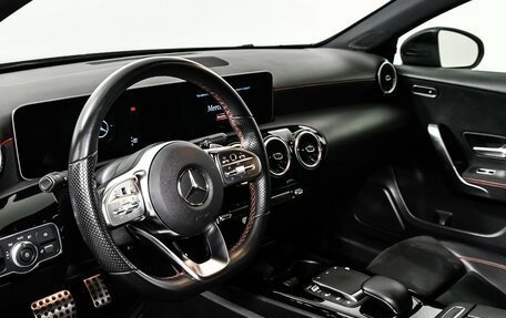 Mercedes-Benz A-Класс, 2020 год, 2 567 000 рублей, 12 фотография