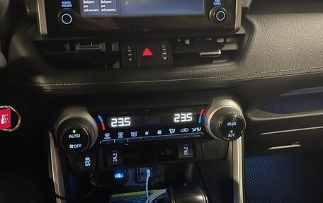 Toyota RAV4, 2020 год, 3 250 000 рублей, 17 фотография