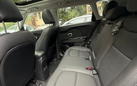 KIA Soul II рестайлинг, 2018 год, 2 150 000 рублей, 5 фотография