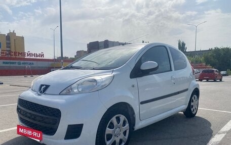 Peugeot 107 I рестайлинг, 2009 год, 490 000 рублей, 3 фотография