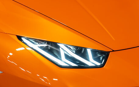 Lamborghini Huracán, 2020 год, 26 000 000 рублей, 7 фотография