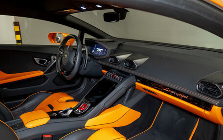 Lamborghini Huracán, 2020 год, 26 000 000 рублей, 28 фотография