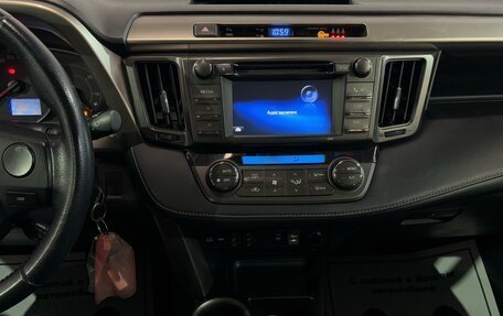 Toyota RAV4, 2015 год, 1 900 000 рублей, 7 фотография