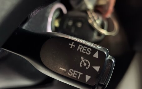 Toyota RAV4, 2015 год, 1 900 000 рублей, 13 фотография