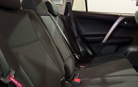 Toyota RAV4, 2015 год, 1 900 000 рублей, 18 фотография
