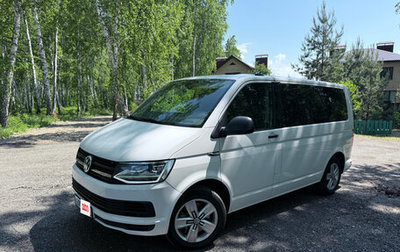 Volkswagen Multivan T6 рестайлинг, 2017 год, 3 900 000 рублей, 1 фотография