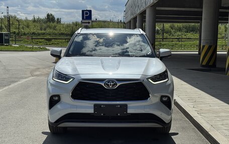 Toyota Highlander, 2025 год, 5 390 000 рублей, 3 фотография