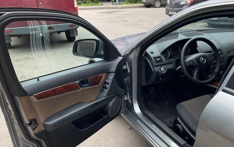 Mercedes-Benz C-Класс, 2008 год, 900 000 рублей, 9 фотография