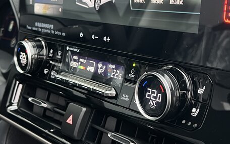 Toyota Highlander, 2025 год, 5 390 000 рублей, 26 фотография