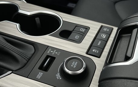 Toyota Highlander, 2025 год, 5 390 000 рублей, 28 фотография