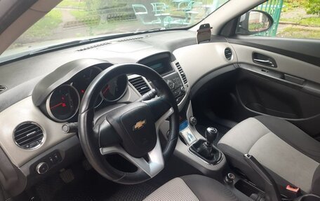 Chevrolet Cruze II, 2011 год, 670 000 рублей, 8 фотография
