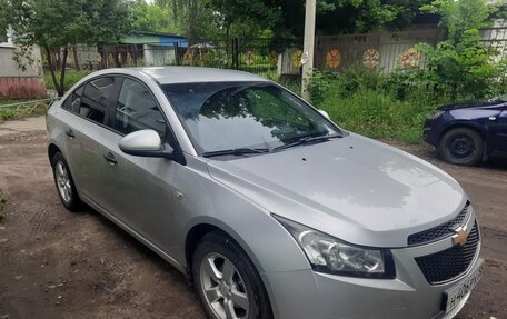 Chevrolet Cruze II, 2011 год, 670 000 рублей, 3 фотография