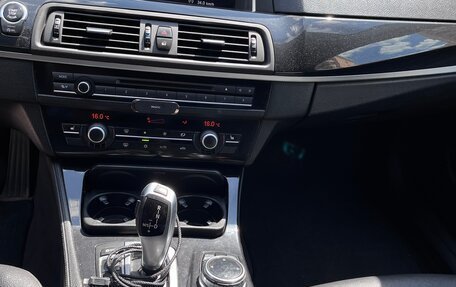 BMW 5 серия, 2012 год, 1 900 000 рублей, 13 фотография