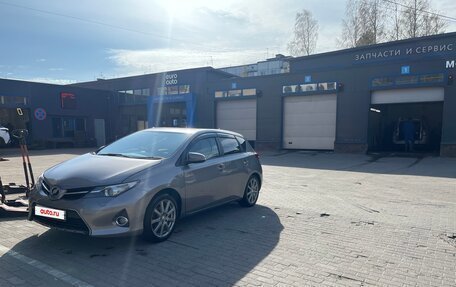 Toyota Auris II, 2013 год, 1 200 000 рублей, 5 фотография