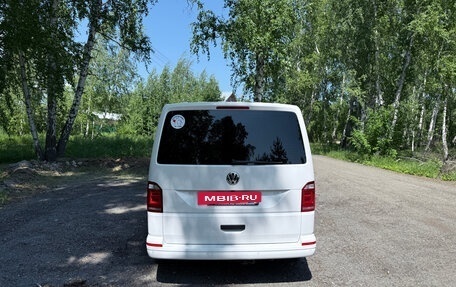 Volkswagen Multivan T6 рестайлинг, 2017 год, 3 900 000 рублей, 4 фотография