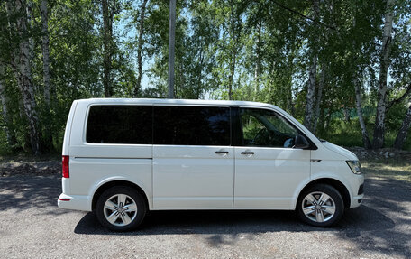 Volkswagen Multivan T6 рестайлинг, 2017 год, 3 900 000 рублей, 6 фотография