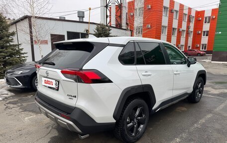 Toyota RAV4, 2023 год, 3 000 000 рублей, 4 фотография