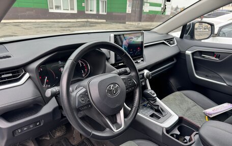 Toyota RAV4, 2023 год, 3 000 000 рублей, 13 фотография