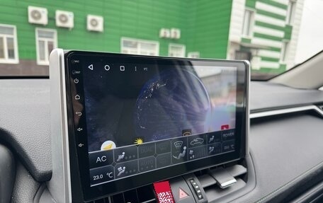 Toyota RAV4, 2023 год, 3 000 000 рублей, 7 фотография