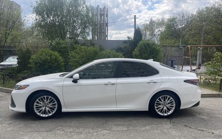Toyota Camry, 2021 год, 2 600 000 рублей, 15 фотография
