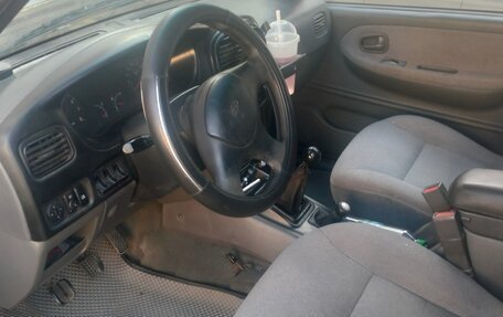 KIA Sportage IV рестайлинг, 2004 год, 500 000 рублей, 6 фотография