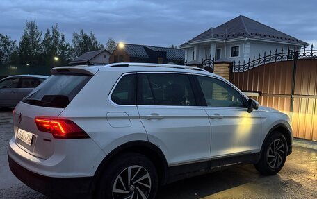 Volkswagen Tiguan II, 2018 год, 2 530 000 рублей, 6 фотография