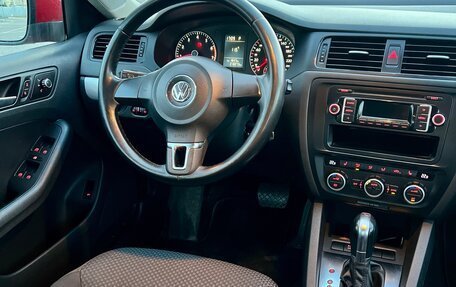 Volkswagen Jetta VI, 2012 год, 1 047 000 рублей, 4 фотография