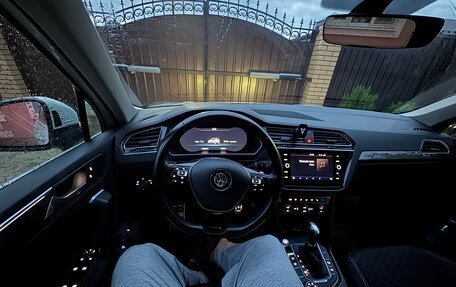 Volkswagen Tiguan II, 2018 год, 2 530 000 рублей, 8 фотография