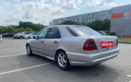 Mercedes-Benz C-Класс, 1997 год, 380 000 рублей, 2 фотография