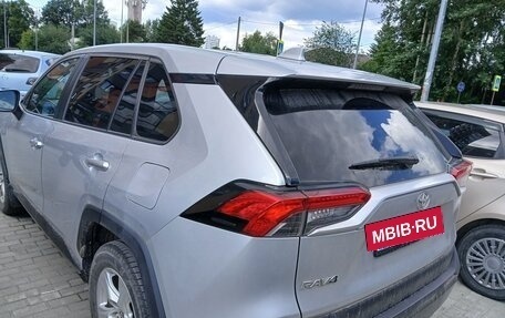 Toyota RAV4, 2020 год, 2 690 000 рублей, 4 фотография