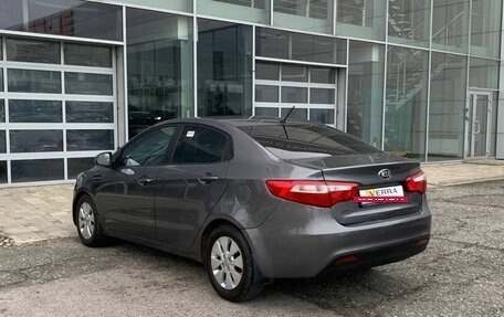 KIA Rio III рестайлинг, 2014 год, 825 000 рублей, 6 фотография