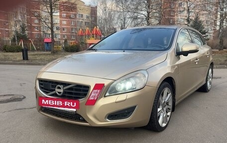 Volvo V60 I, 2012 год, 1 300 000 рублей, 24 фотография