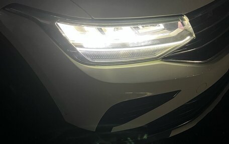 Volkswagen Tiguan II, 2021 год, 3 450 000 рублей, 13 фотография