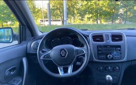 Renault Logan II, 2019 год, 790 000 рублей, 6 фотография