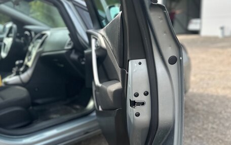 Opel Astra J, 2011 год, 780 000 рублей, 12 фотография