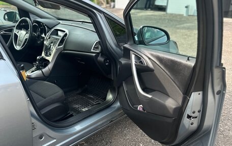 Opel Astra J, 2011 год, 780 000 рублей, 11 фотография