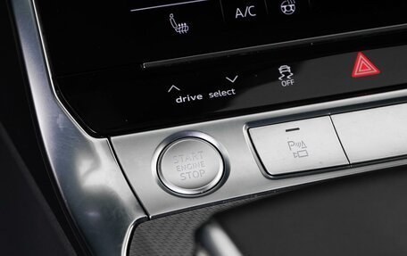 Audi A6, 2020 год, 3 390 000 рублей, 15 фотография