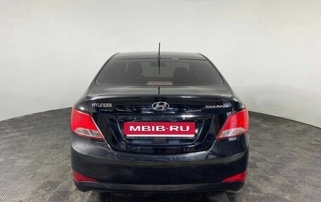 Hyundai Solaris II рестайлинг, 2015 год, 1 070 000 рублей, 6 фотография